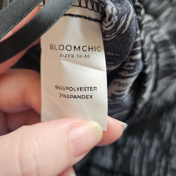 Bloomchic Pull On Pants Black Gray Plus Size 22 24 Neutral Casual Office - Picture 7 of 8